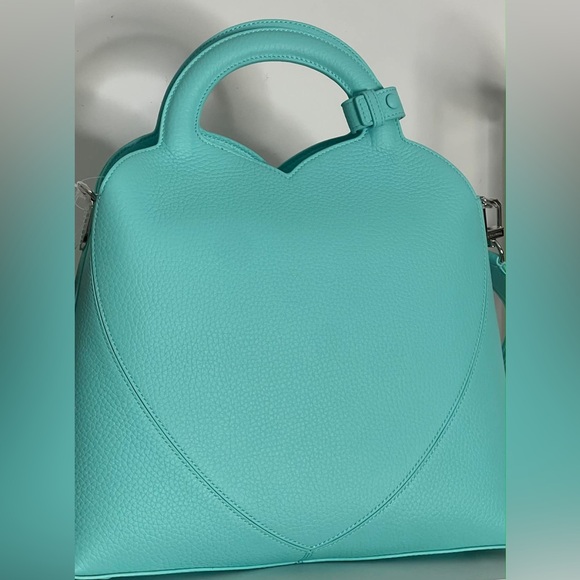 Tiffany & Co. Leather Heart Bag Return To Tiffany Leather Blue New York. NEW - Picture 7 of 11